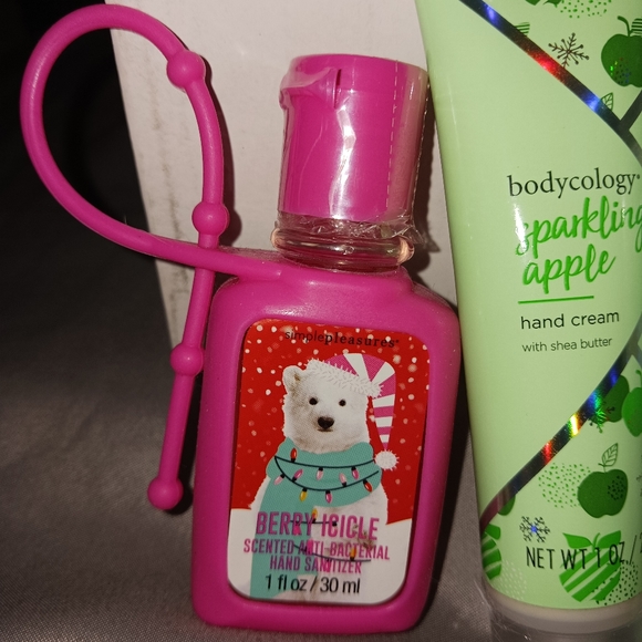 Random Beauty Bundle - Picture 5 of 5